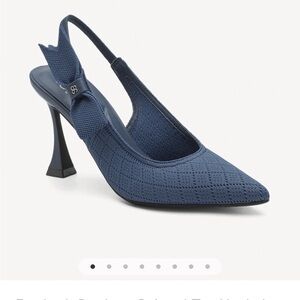 BNIB Cosy Island EverLush Bowknot Pointed Toe Heeled Slingback, navy blue, 9.5